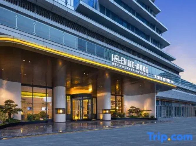 Helen Lakeside Hotel