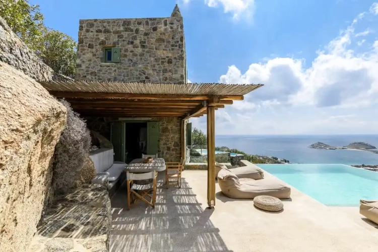 3 Bedrooms Quadruple Villa with sea view