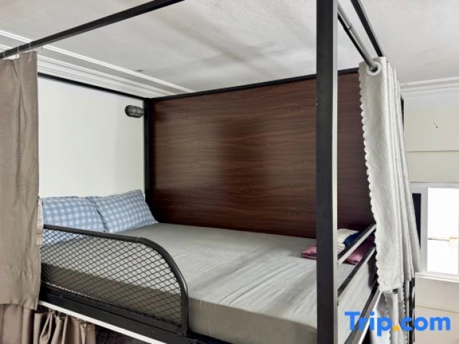 Bed in Dorm