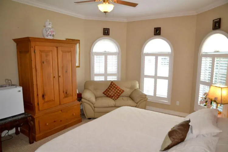 Graystone Bed and Breakfast