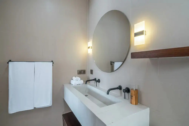 Nova Oasis 1
