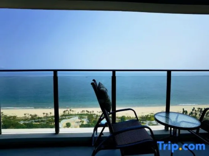 Standard Twin room with view
