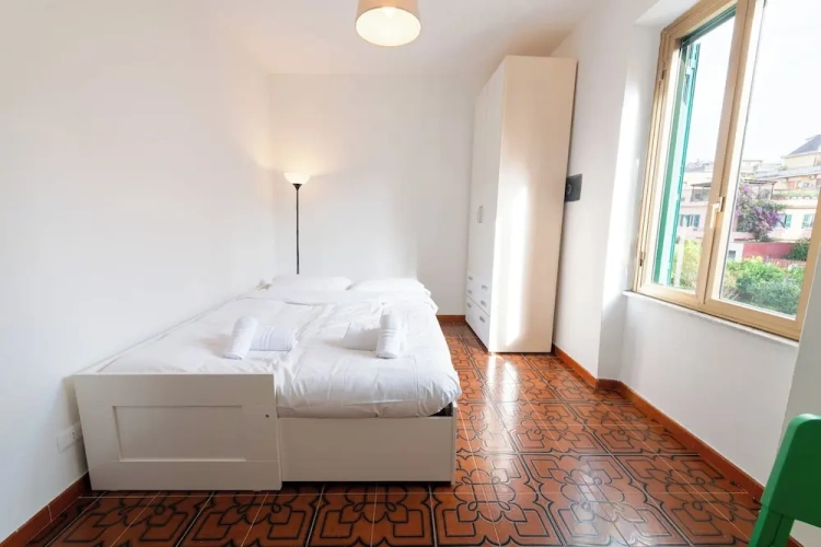 3 Bedrooms Apartment