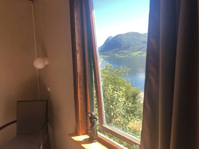 Jølster Lake View