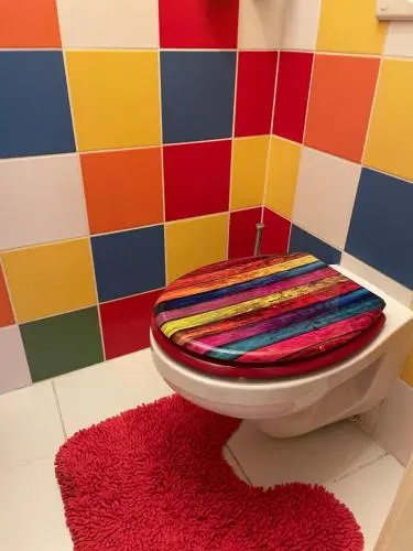 Rainbow Pearl Apartment