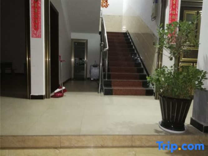 Luoping Shiyun Apartment