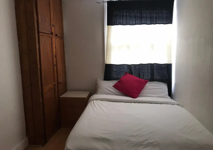 Poplar Guest House