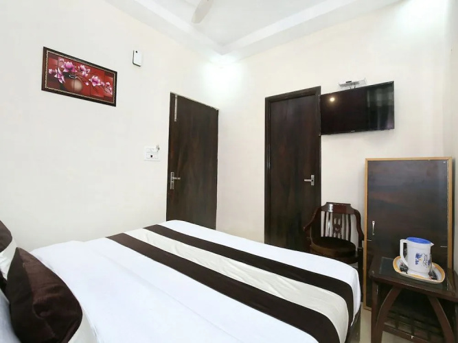 Hotel J S Regency