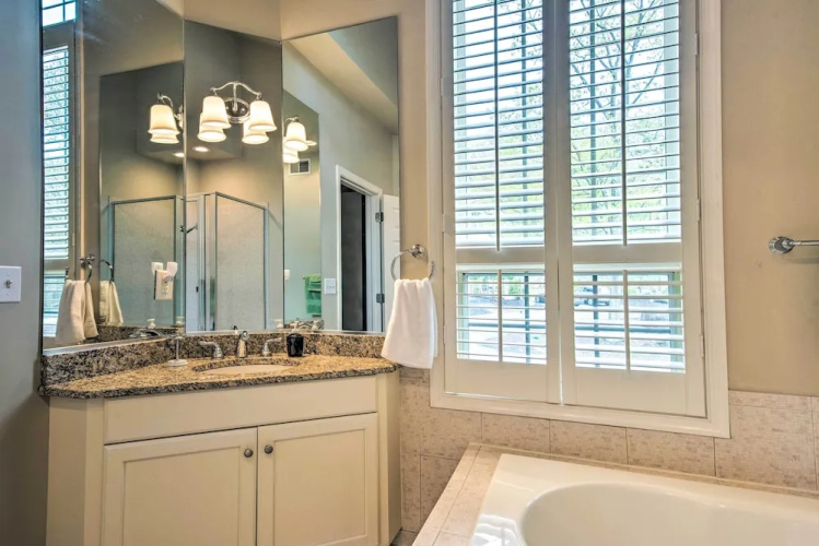 Community Perks & Deck: Lake Harmony Townhome!