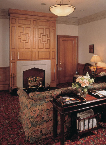 Salisbury Hotel