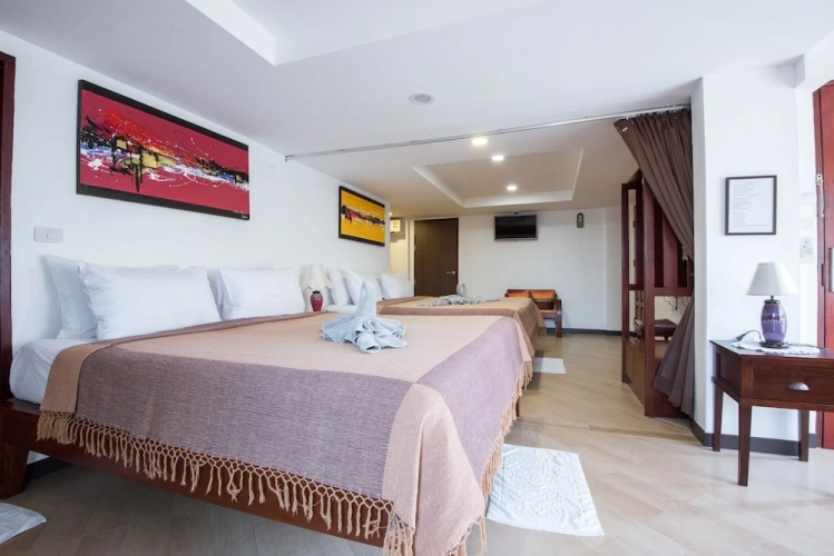 Standard Quadruple Family room with balcony