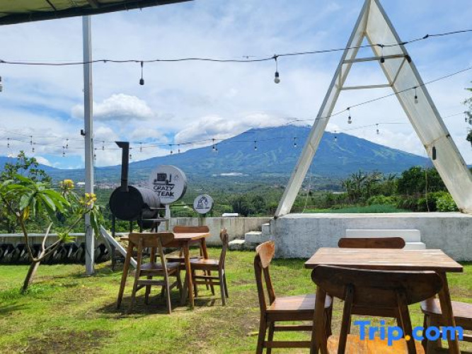 Crazy Steak Villa Resort & Spa