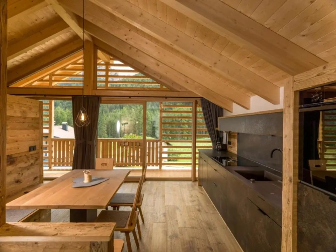 Apartment with mountain view