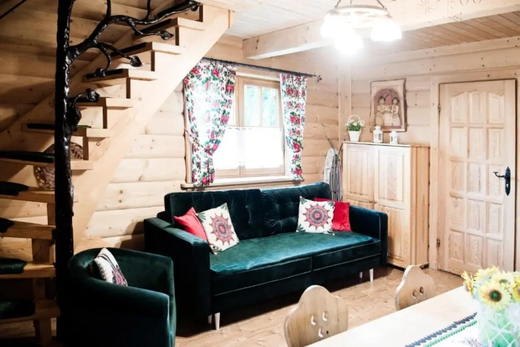 2 Bedrooms Chalet