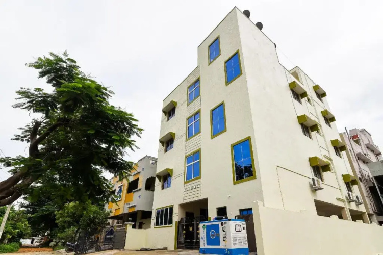 Tnr Residency by OYO Rooms