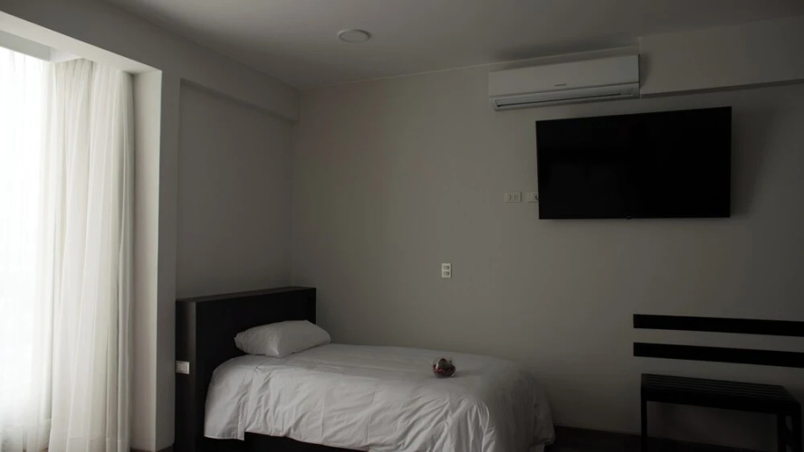 Lima Host