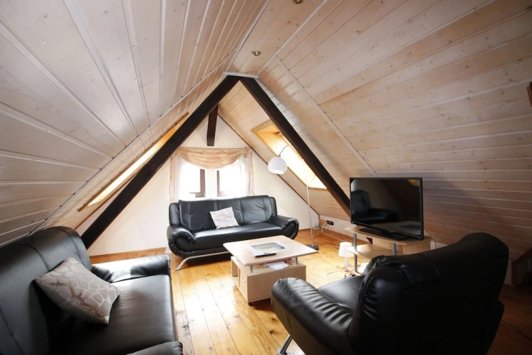 3 Bedrooms Family Apartment