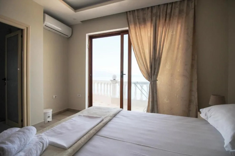 Apartments Romario