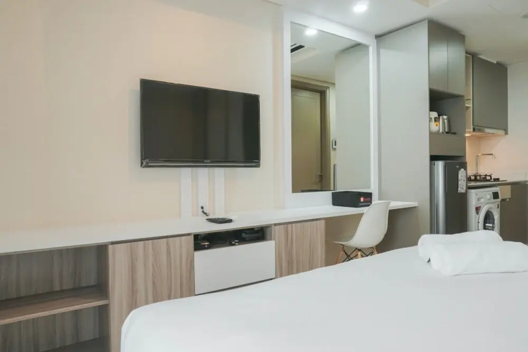 Luxury and Cozy Studio at Gold Coast Apartment