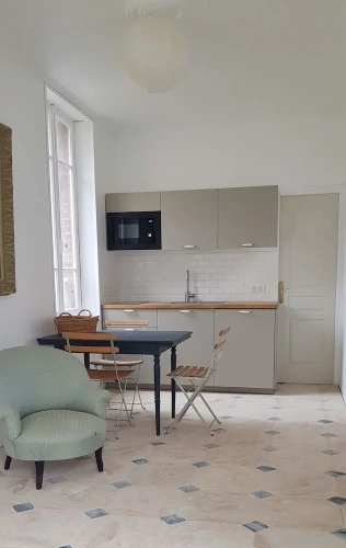 2 Bedrooms Basement Apartment
