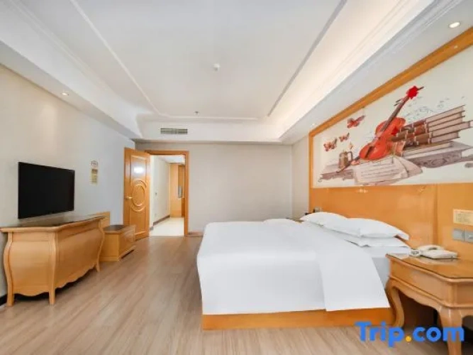 Quadruple Suite