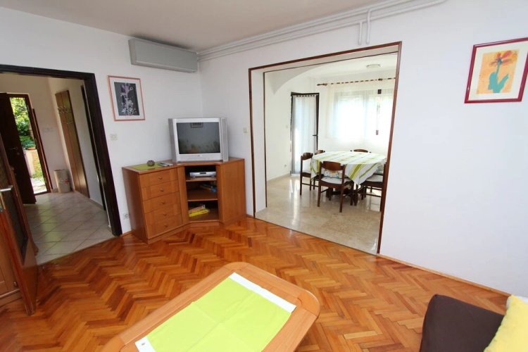 Apartments Lara