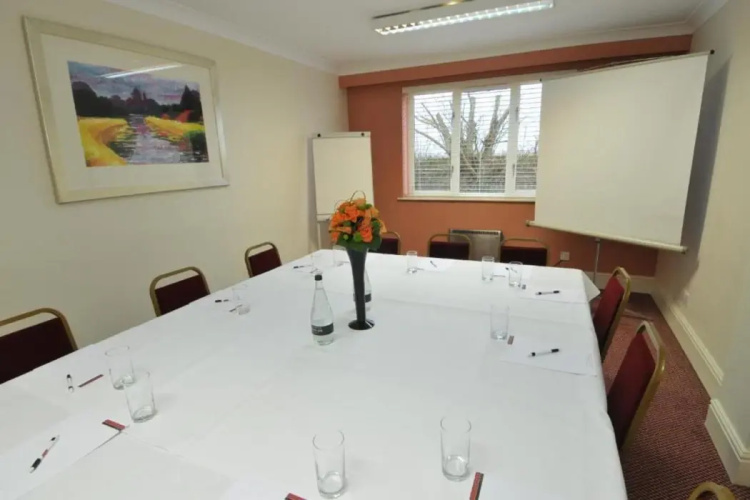 Supreme Inn Boston