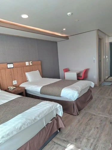 Deluxe Twin room with balcony