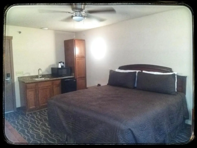 Standard Double room with city view