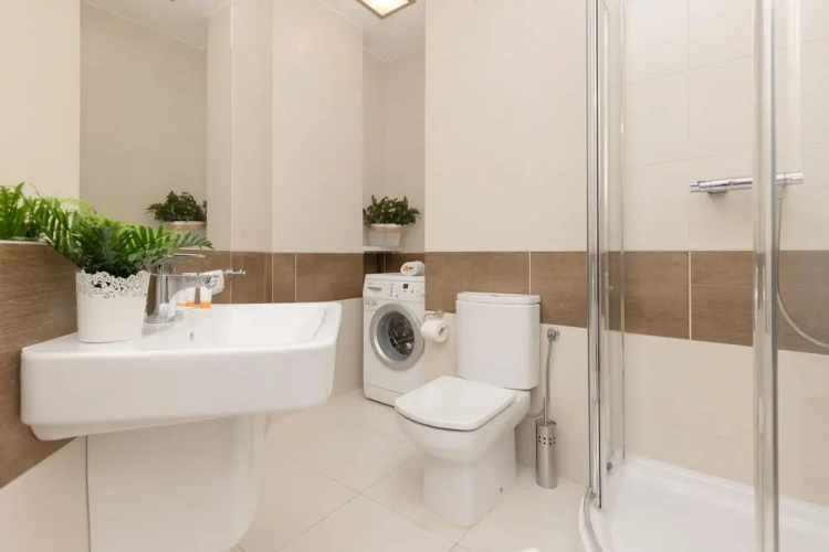 2 Bedrooms Apartment