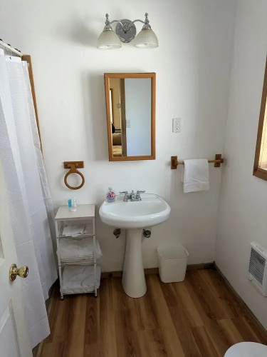 Rouge Cobb Mountain Hotel - Cabin 2