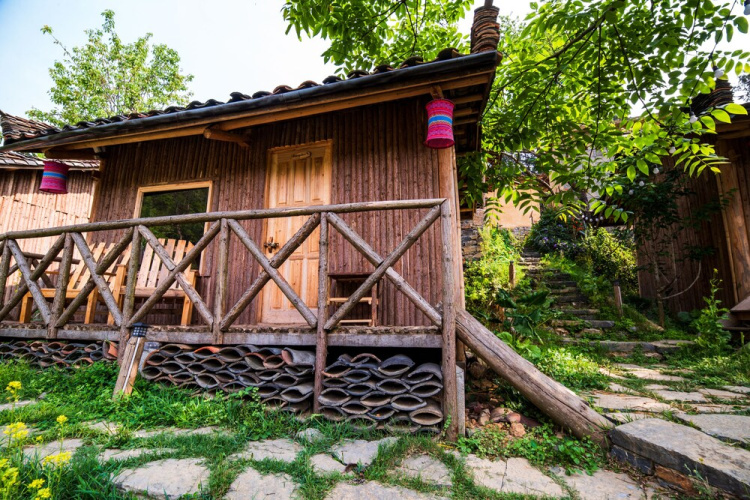 Then Pa Village