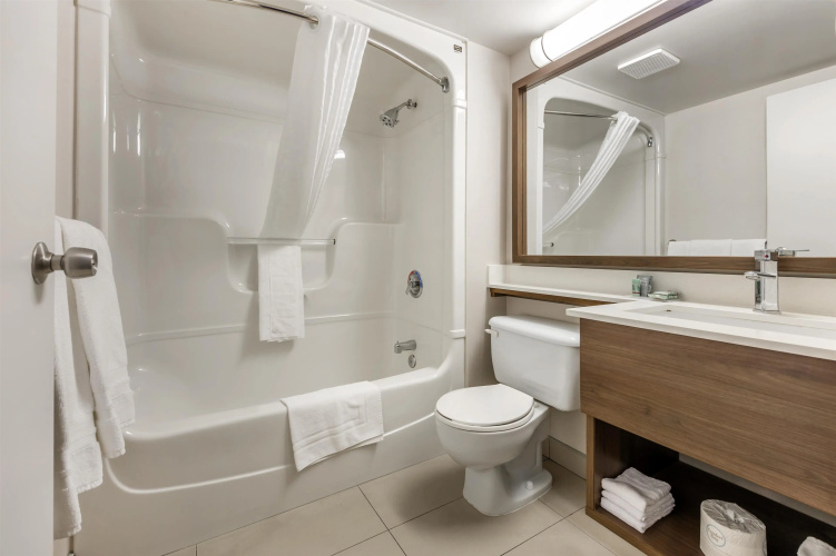 Best Western Hotel Brossard photo 11