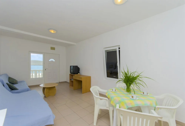 Apartments Tomo