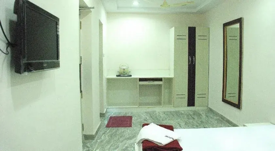 Rayas Executive Homes