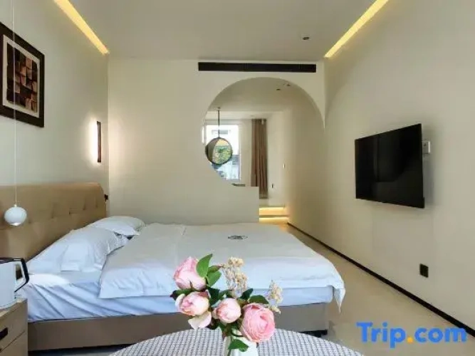 5 Bedrooms Standard room with river view