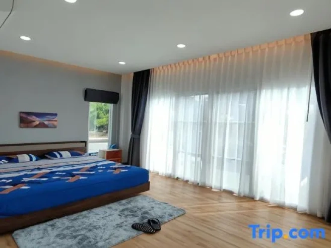 3 Bedrooms Villa