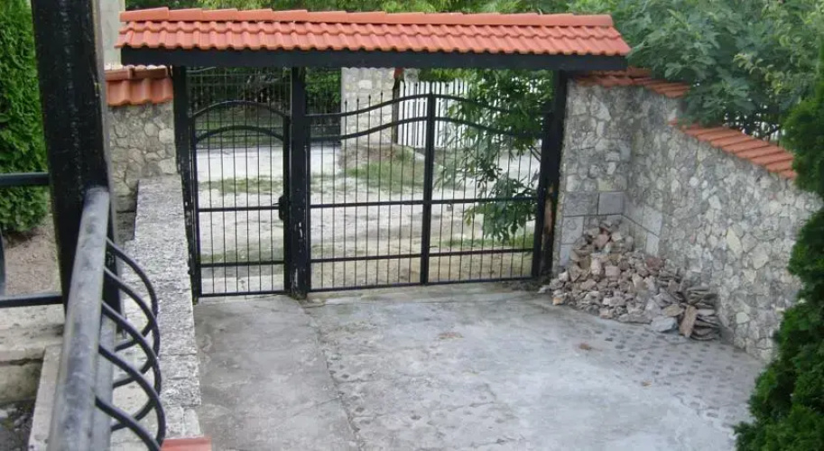 Rumyana House