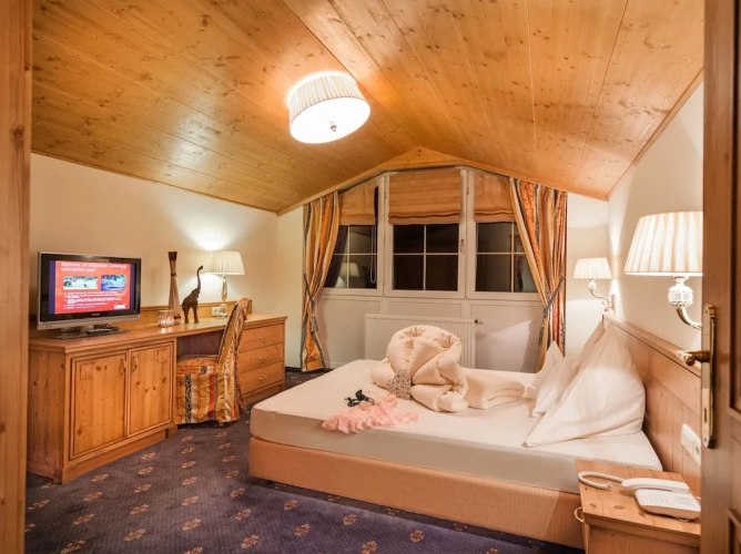 2 Bedrooms Penthouse Suite