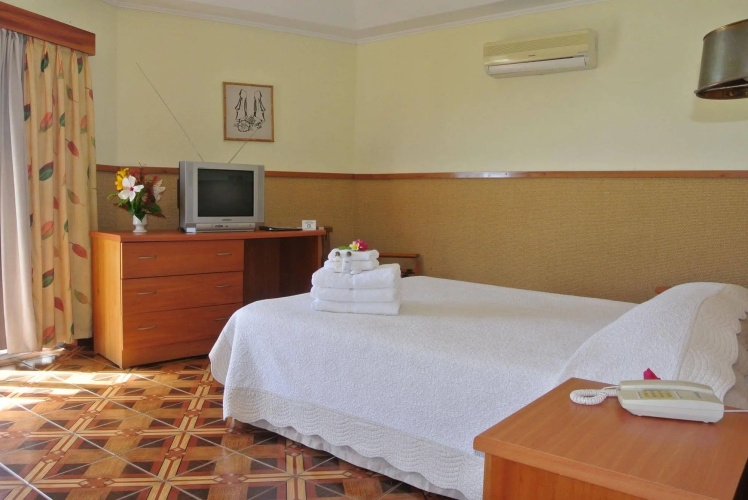 Iorana Hotel