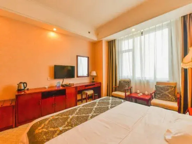 Linhai Business Hostel