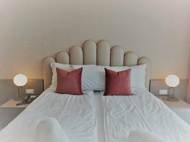 Deluxe Quadruple room with balcony