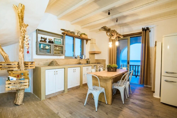 2 Bedrooms Villa