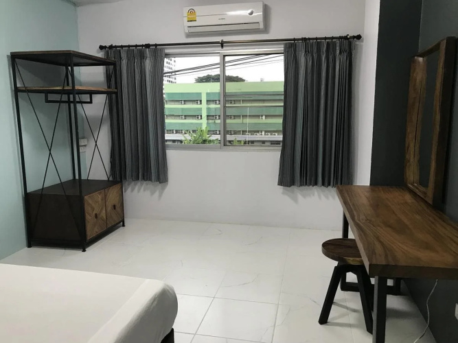 Nimman Expat Home