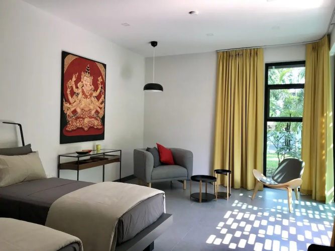ZiZ Boutique House