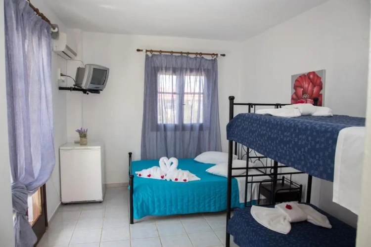 Standard Quadruple room with balcony