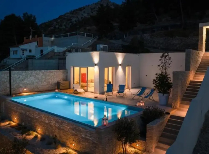 Modern Villa With Pool Nancy