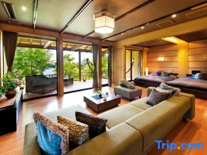 Twin Suite with ocean view