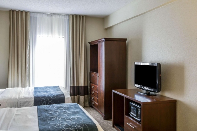 Quadruple Suite