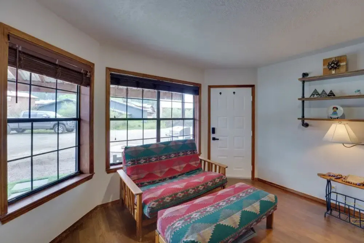 Ski Slope & Mtn Views: Waterfront Red River Studio